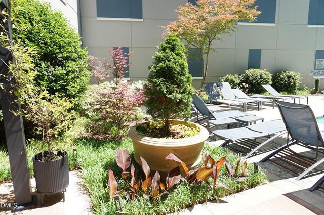 222 Glenwood Avenue 212, Raleigh, NC 27603