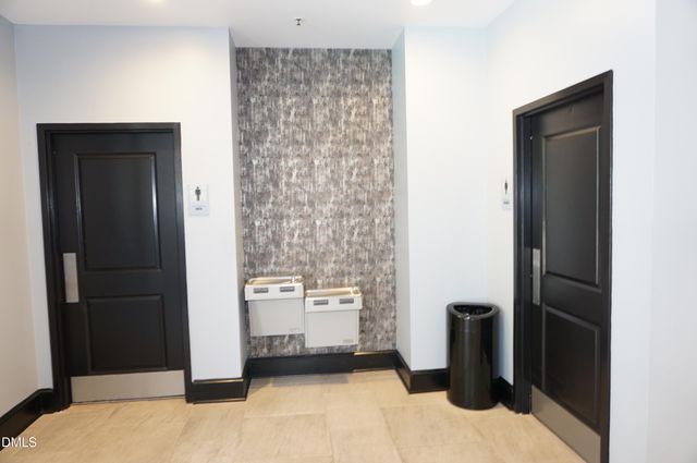 222 Glenwood Avenue 212, Raleigh, NC 27603