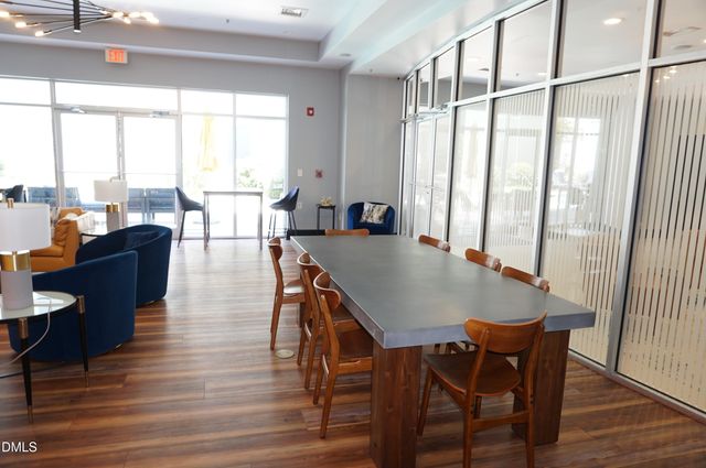 222 Glenwood Avenue 212, Raleigh, NC 27603