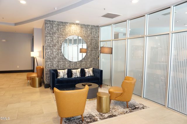 222 Glenwood Avenue 212, Raleigh, NC 27603