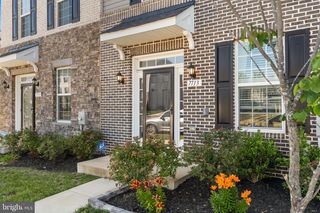 7713 PRESIDENTIAL PKWY, Upper Marlboro, MD 20774