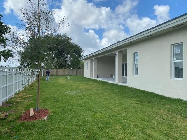 27561 SW 162nd Ct, Homestead, FL 33031