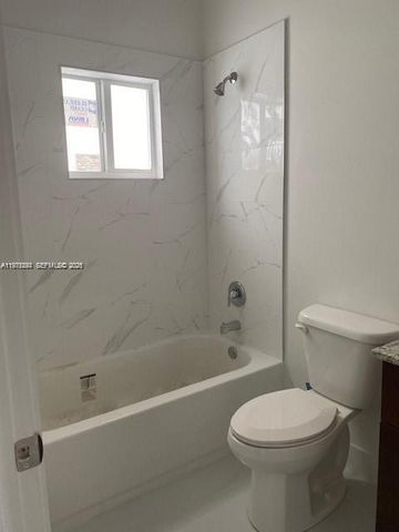 27561 SW 162nd Ct, Homestead, FL 33031