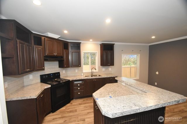 8461 Cimarron Way, Maple Falls, WA 98266