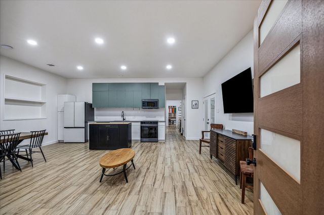 38 E Kitty Hawk Street, Richmond, TX 77406