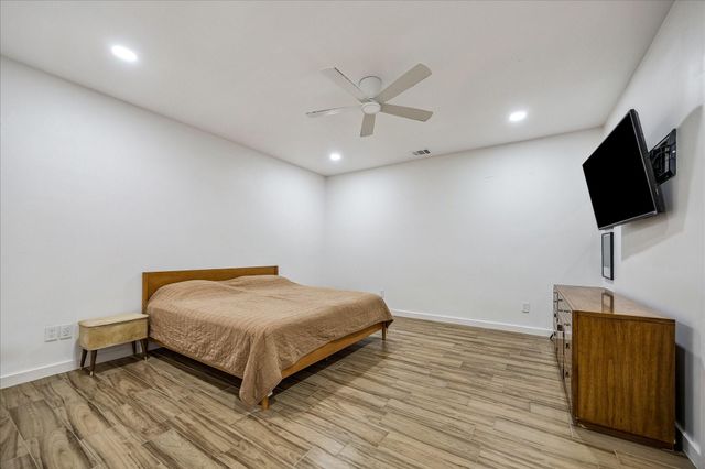 38 E Kitty Hawk Street, Richmond, TX 77406