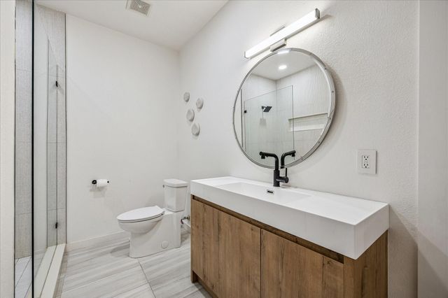 38 E Kitty Hawk Street, Richmond, TX 77406