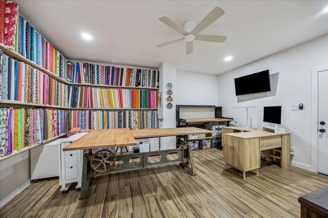 38 E Kitty Hawk Street, Richmond, TX 77406