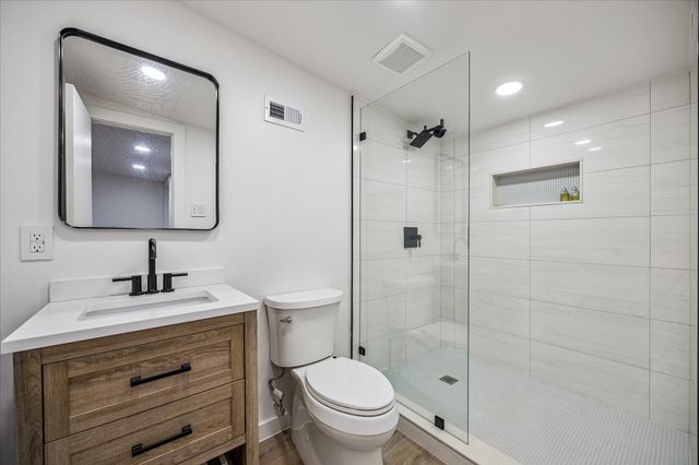 38 E Kitty Hawk Street, Richmond, TX 77406