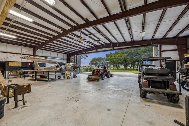 38 E Kitty Hawk Street, Richmond, TX 77406