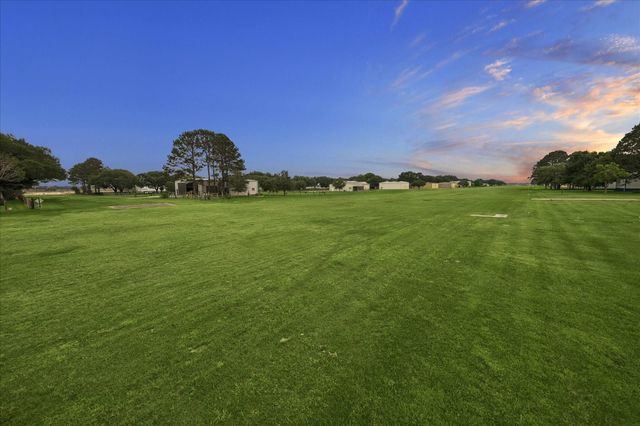 38 E Kitty Hawk Street, Richmond, TX 77406