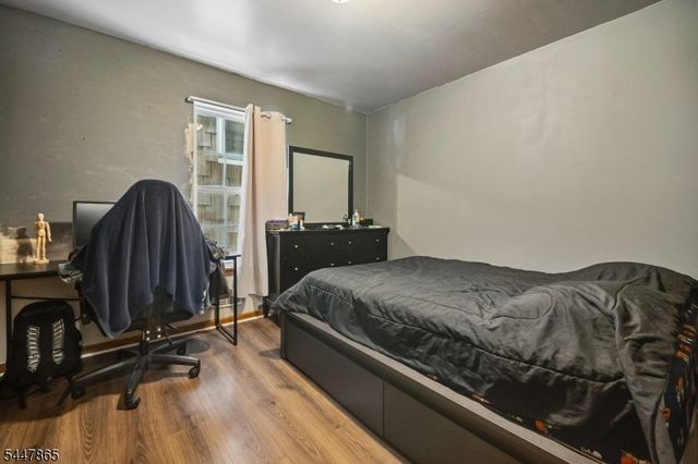 235 4Th St, Newark City, NJ 07107