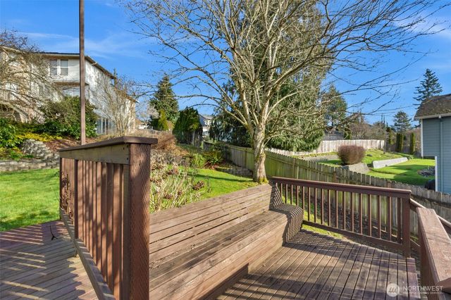 5909 73rd Avenue NE, Marysville, WA 98270