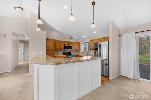 5909 73rd Avenue NE, Marysville, WA 98270