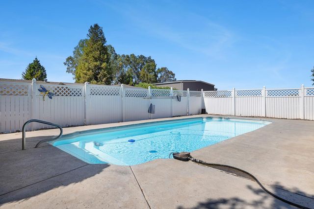 34717 Avenue 13, Madera, CA 93636