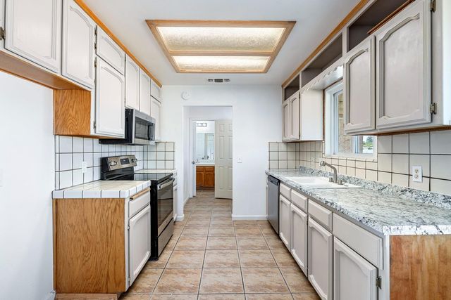 34717 Avenue 13, Madera, CA 93636
