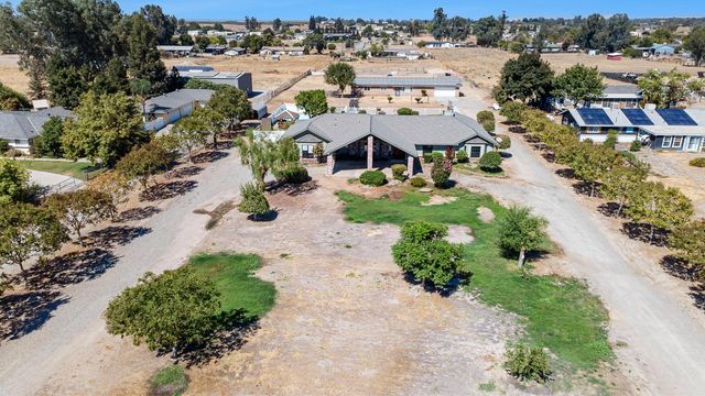 34717 Avenue 13, Madera, CA 93636