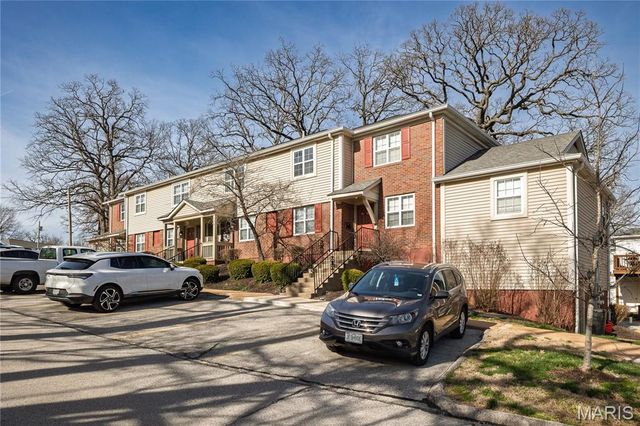 1564 Swallow Drive, Brentwood, MO 63144