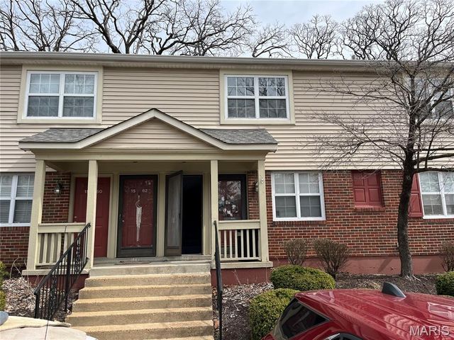 1564 Swallow Drive, Brentwood, MO 63144