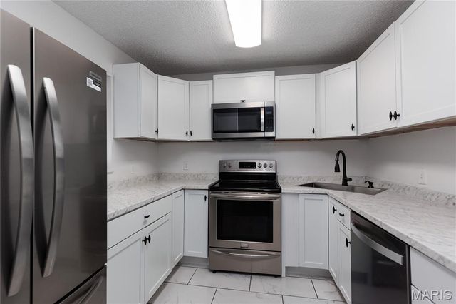 1564 Swallow Drive, Brentwood, MO 63144