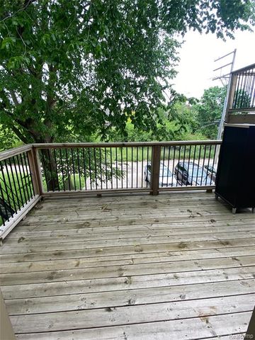 524 E Kirby Street, Detroit, MI 48220