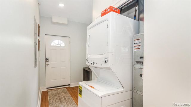 524 E Kirby Street, Detroit, MI 48220