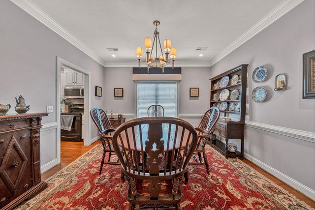 7102 Linn Cove CT, Roanoke, VA 24018