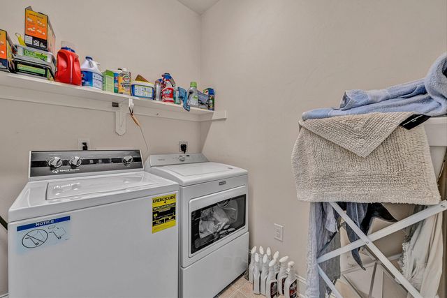7102 Linn Cove CT, Roanoke, VA 24018