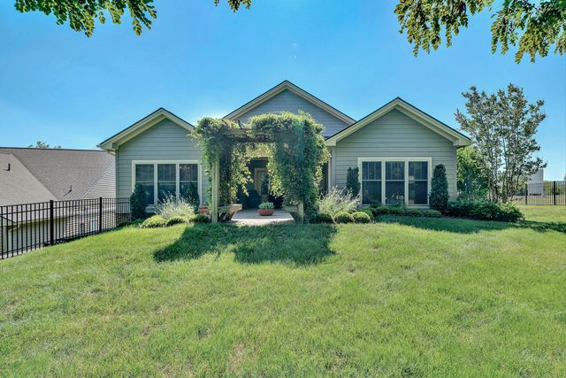 7102 Linn Cove CT, Roanoke, VA 24018