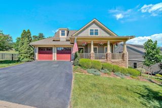 7102 Linn Cove CT, Roanoke, VA 24018