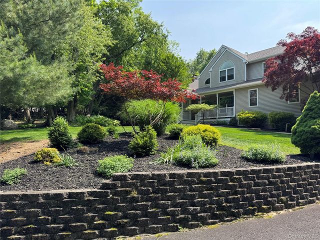 4 Apple Lane, Wading River, NY 11792