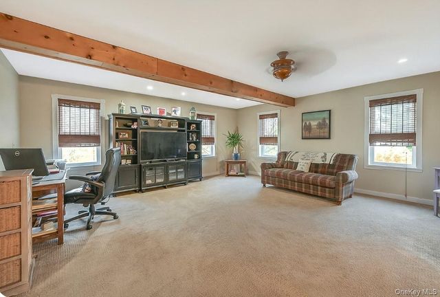 4 Apple Lane, Wading River, NY 11792