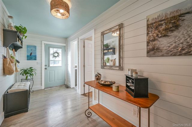 4 Apple Lane, Wading River, NY 11792