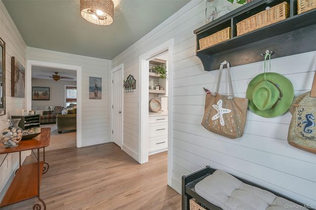 4 Apple Lane, Wading River, NY 11792