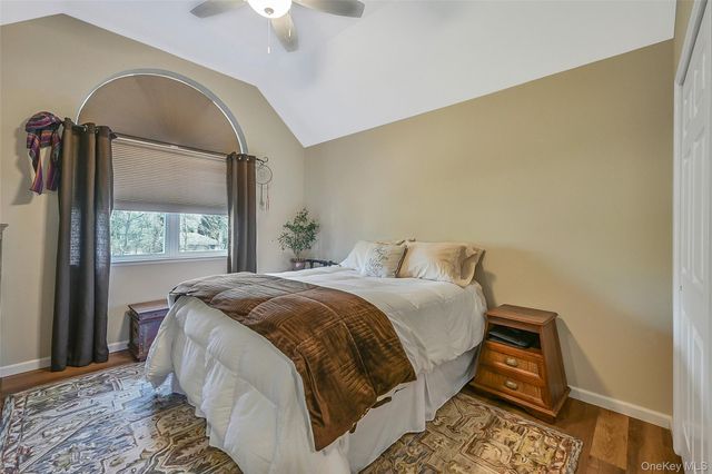 4 Apple Lane, Wading River, NY 11792