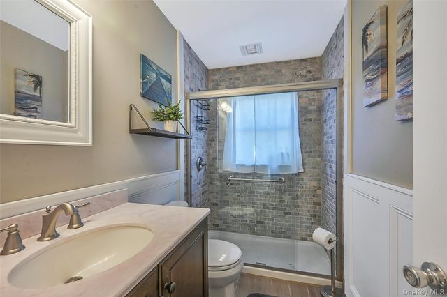 4 Apple Lane, Wading River, NY 11792