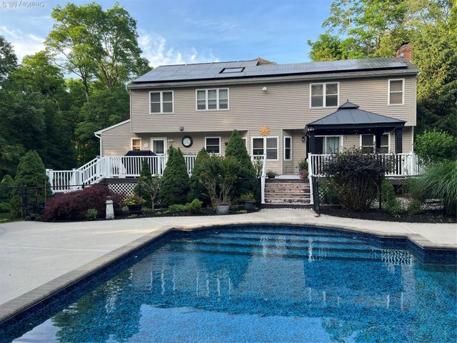 4 Apple Lane, Wading River, NY 11792