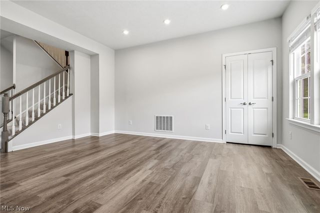 1666 N Eckert Lane, Akron, OH 44313