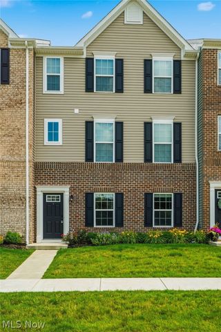 1666 N Eckert Lane, Akron, OH 44313