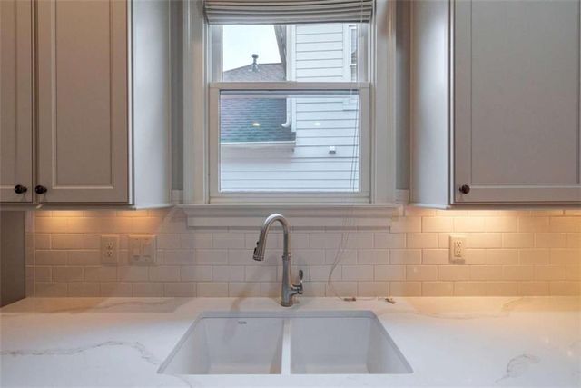 3530 Greenleffe Drive, Statham, GA 30666