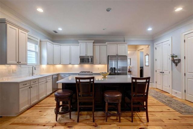 3530 Greenleffe Drive, Statham, GA 30666