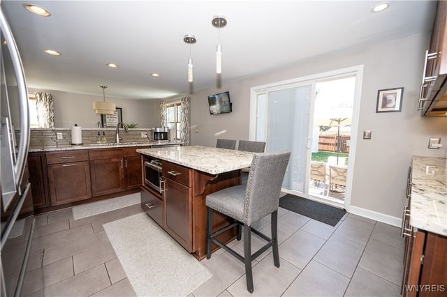 53 Via Donato East, Lancaster, NY 14043