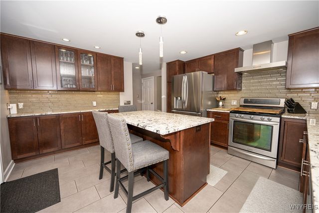 53 Via Donato East, Lancaster, NY 14043