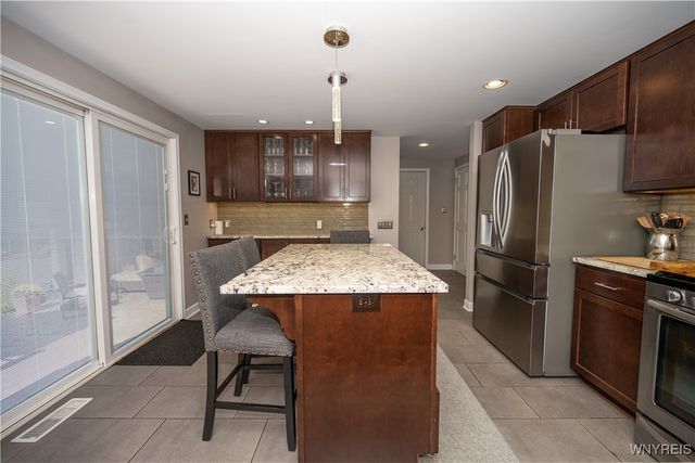 53 Via Donato East, Lancaster, NY 14043