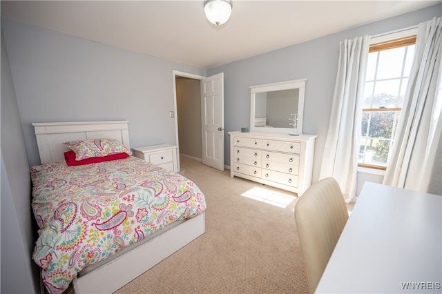 53 Via Donato East, Lancaster, NY 14043