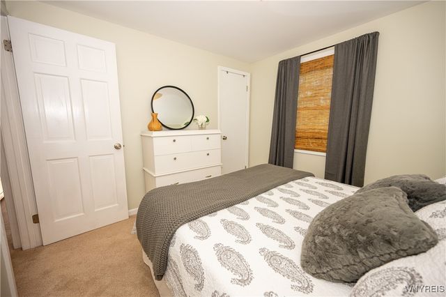 53 Via Donato East, Lancaster, NY 14043