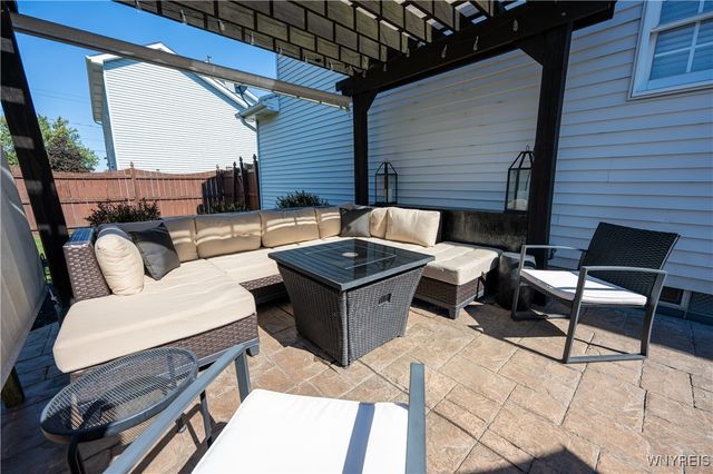 53 Via Donato East, Lancaster, NY 14043