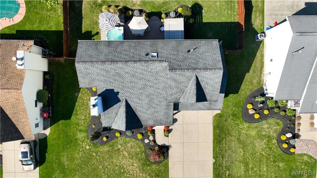 53 Via Donato East, Lancaster, NY 14043