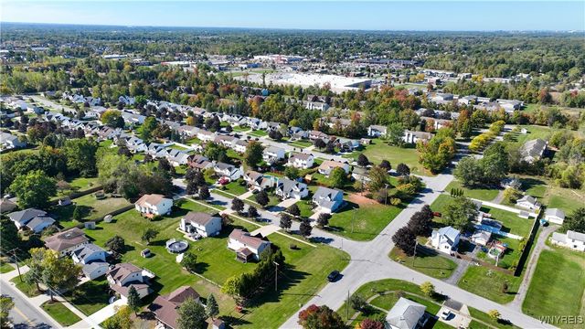 53 Via Donato East, Lancaster, NY 14043