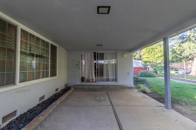 822 S California St, Lodi, CA 95240